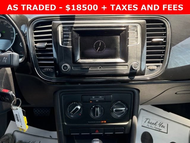 Used 2019 Volkswagen Beetle 2.0T S FWD image 21