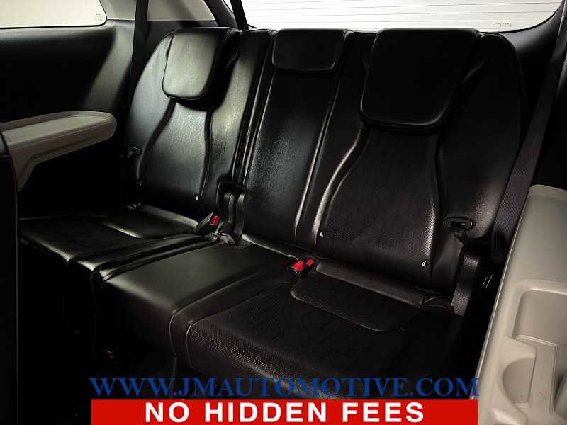 Used 2024 Kia Carnival LX image 16