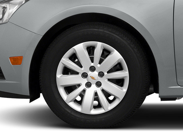 Used 2014 Chevrolet Cruze LT w/ Technology Package FWD image 14