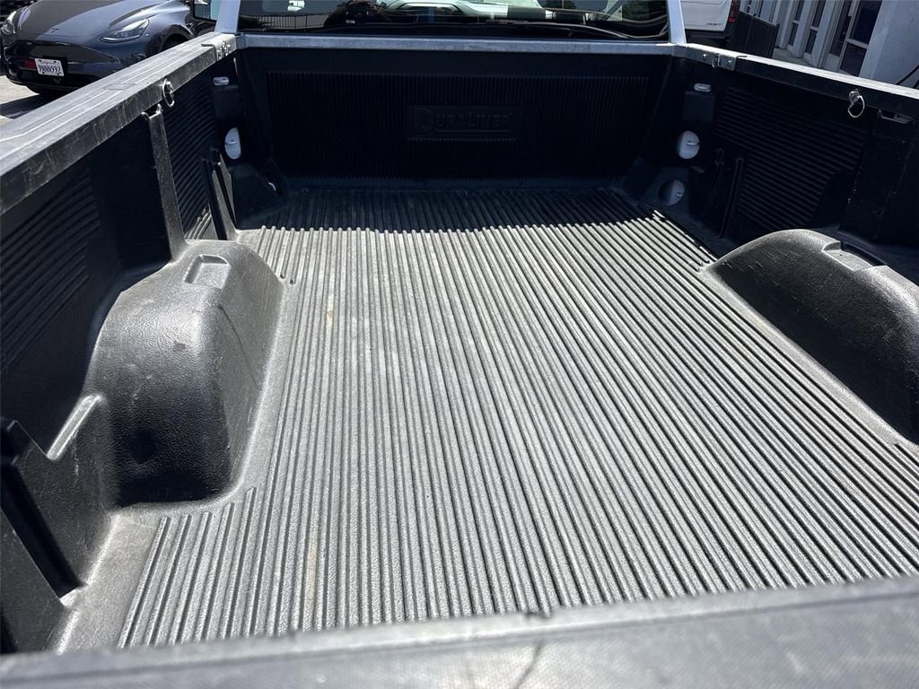 Used 2025 Chevrolet Silverado 1500 W/T image 21