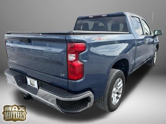 Used 2024 Chevrolet Silverado 1500 LT AWD/4WD image 7