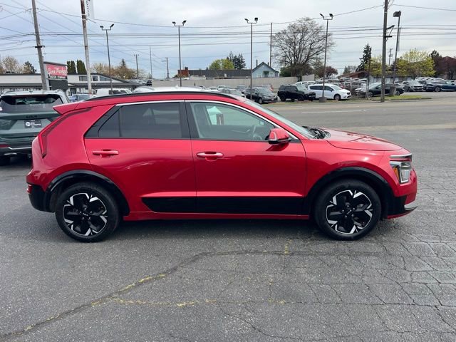 Certified 2023 Kia Niro Wave w/ Wave Preserve Package image 4
