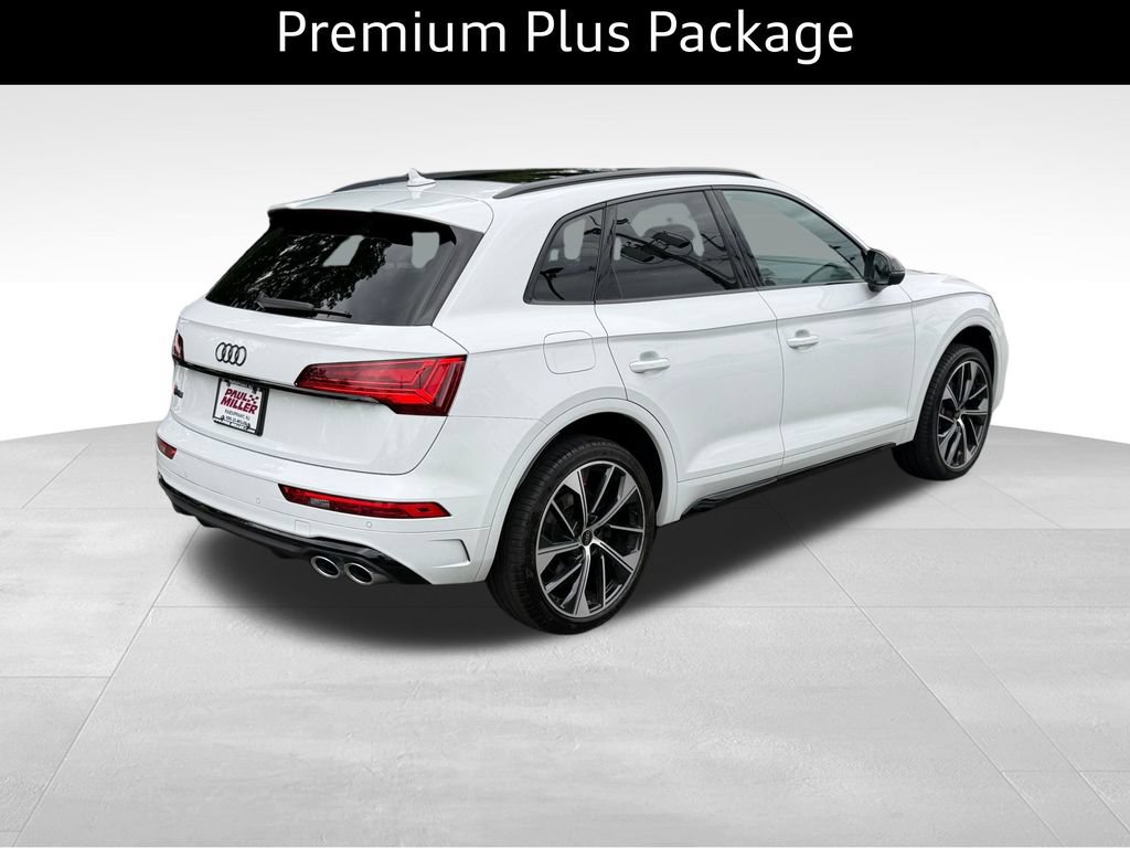 Certified 2023 Audi SQ5 Premium Plus w/ Premium Plus Package AWD/4WD image 9