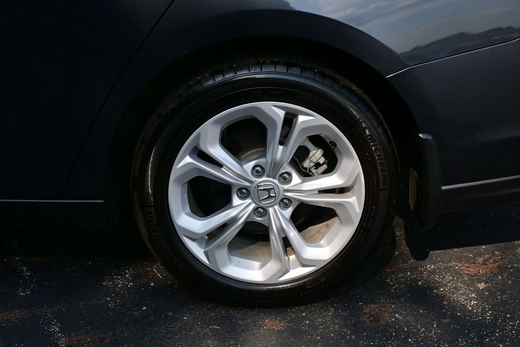 Certified 2025 Honda Accord LX image 33