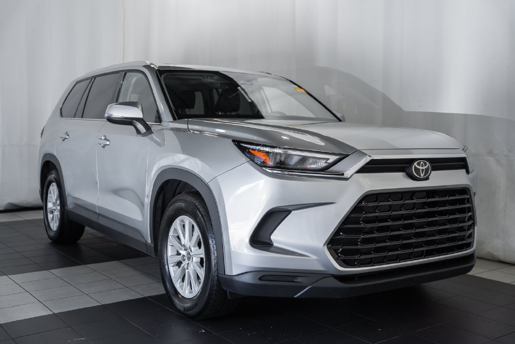 Used 2025 Toyota Grand Highlander AWD image 1