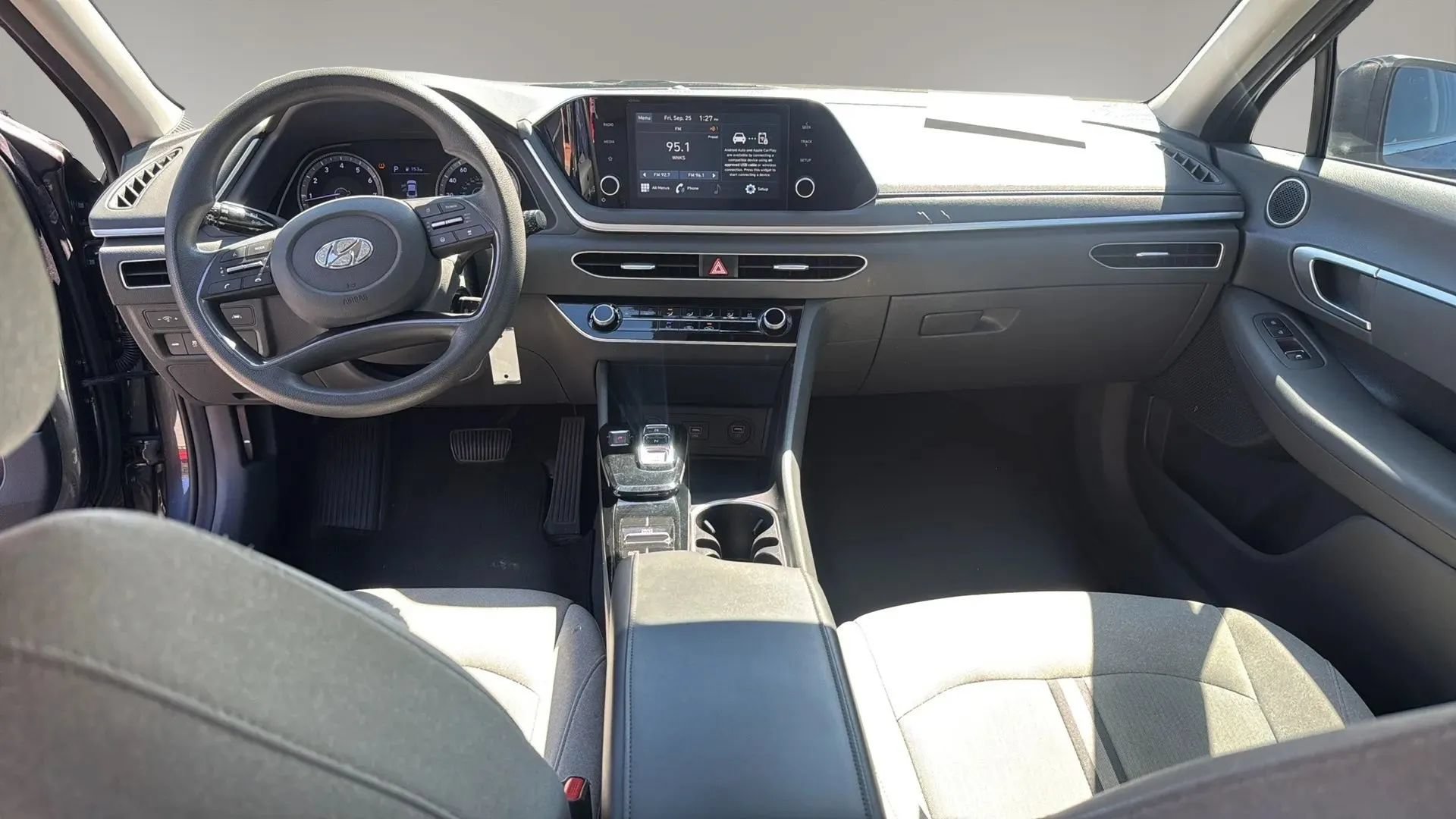 Used 2021 Hyundai Sonata SE FWD image 11