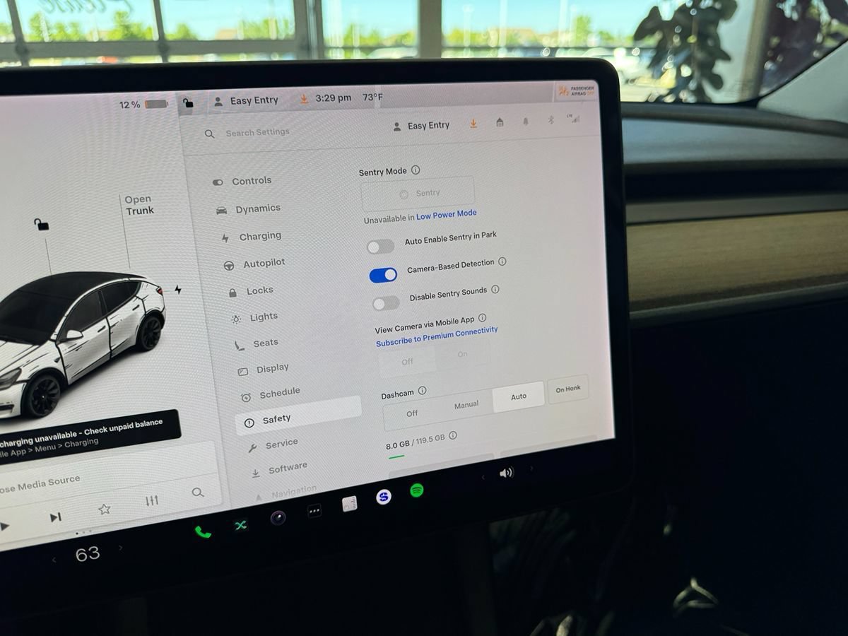 Used 2021 Tesla Model Y Long Range AWD/4WD image 30