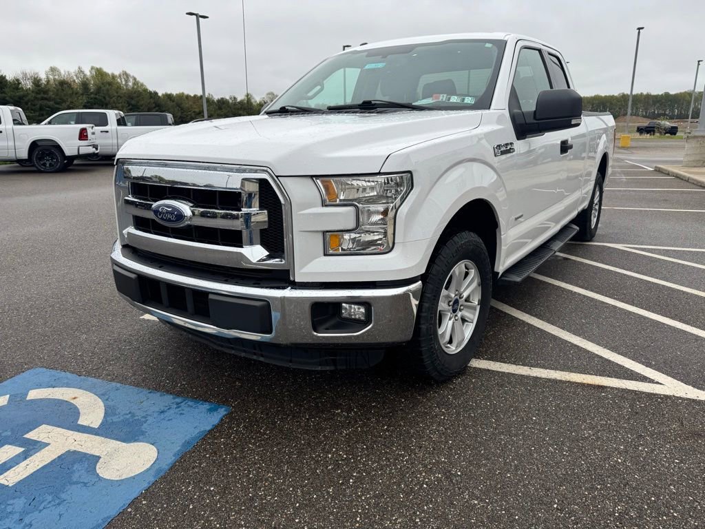 Used 2015 Ford F150 XLT w/ Equipment Group 301A Mid RWD image 5