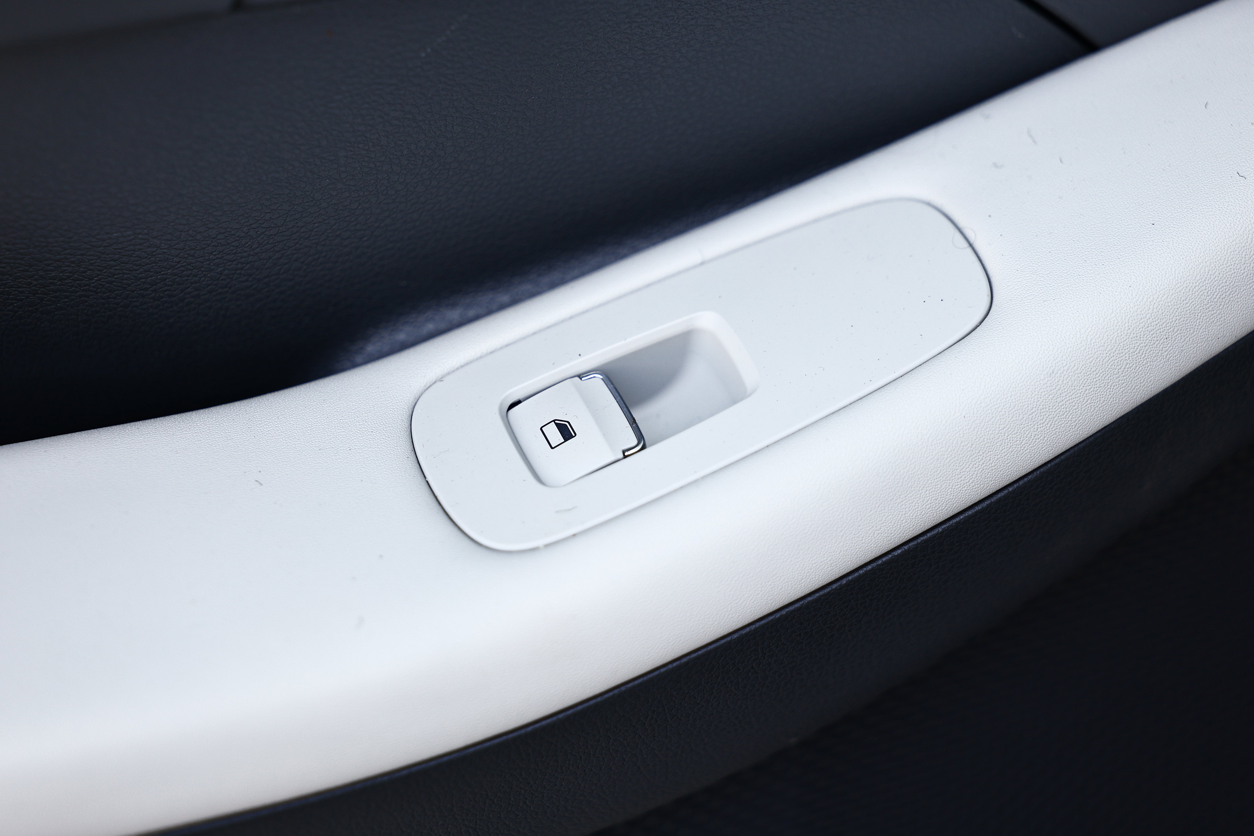 Certified 2025 Hyundai Sonata SEL FWD image 23
