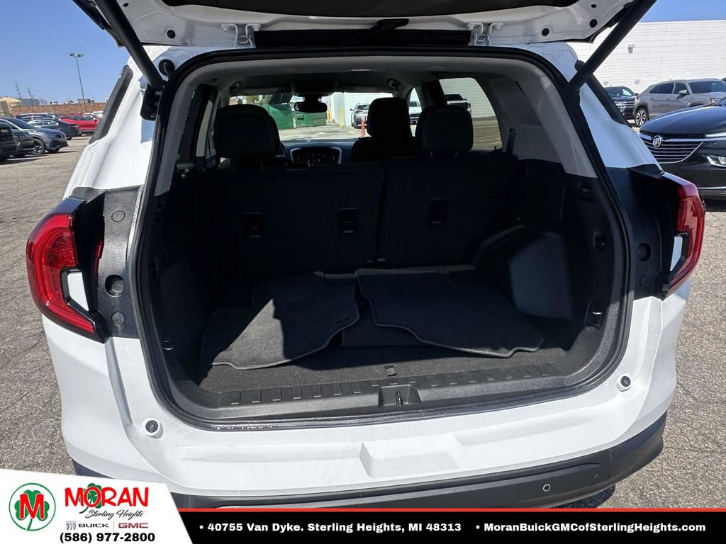 Certified 2023 GMC Terrain SLE w/ Driver Convenience Package FWD image 11