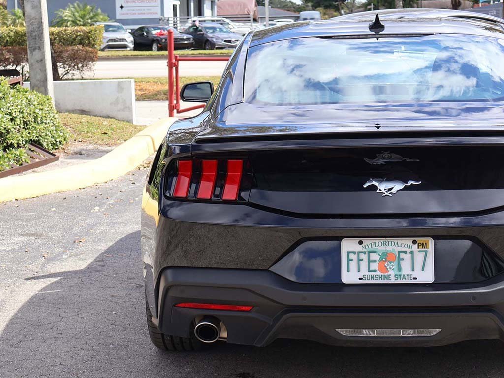 Used 2025 Ford Mustang Premium image 15