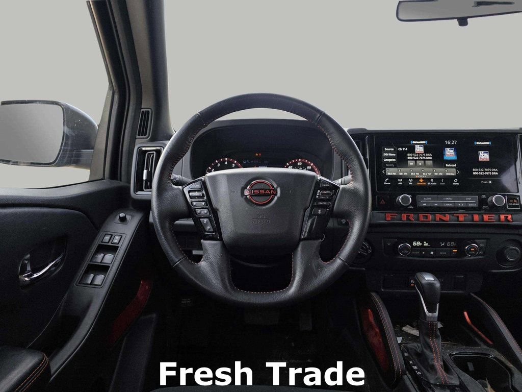 Used 2025 Nissan Frontier PRO-4X image 9