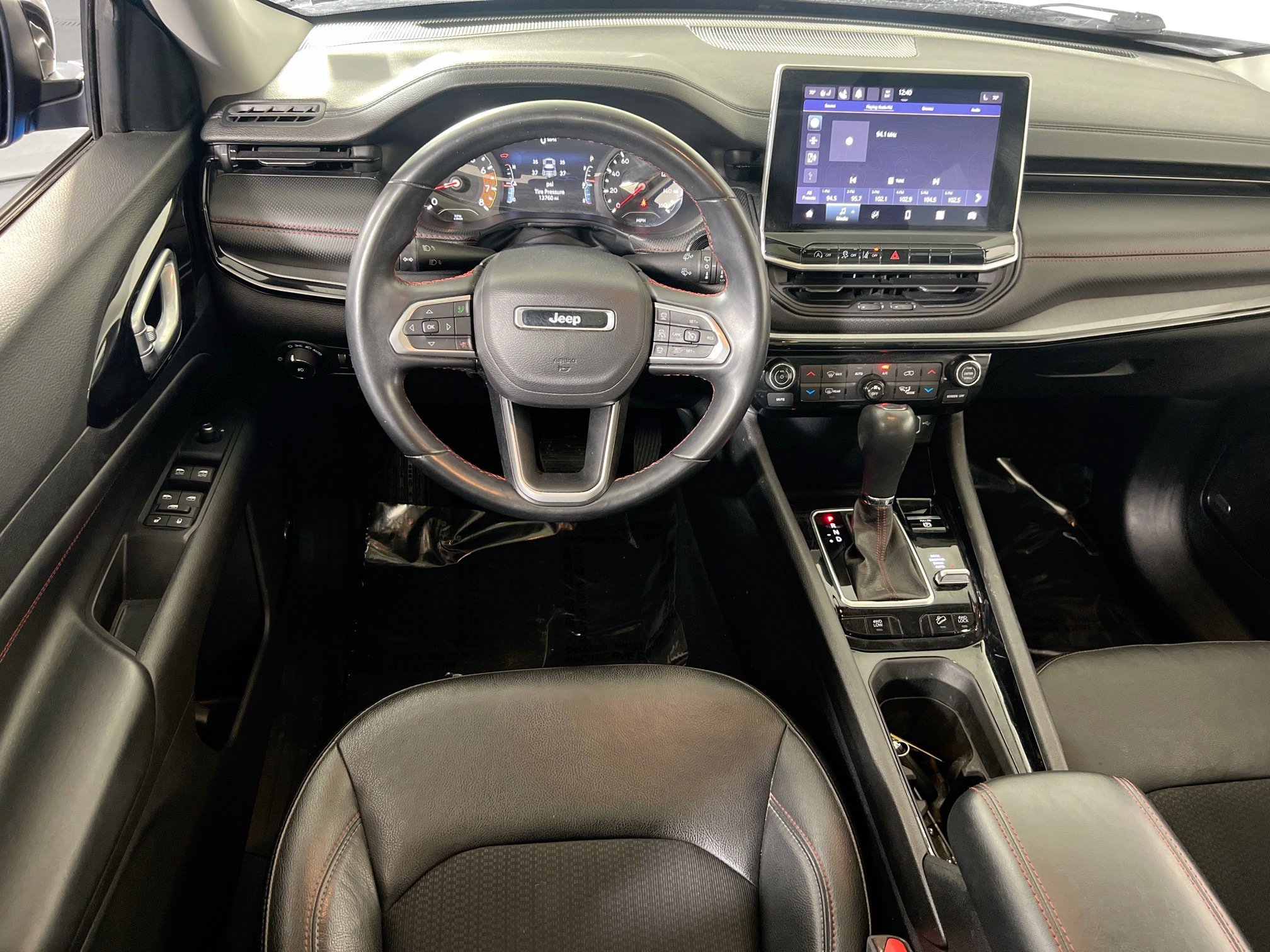 Used 2022 Jeep Compass Trailhawk w/ Sun and Sound Group AWD/4WD image 23