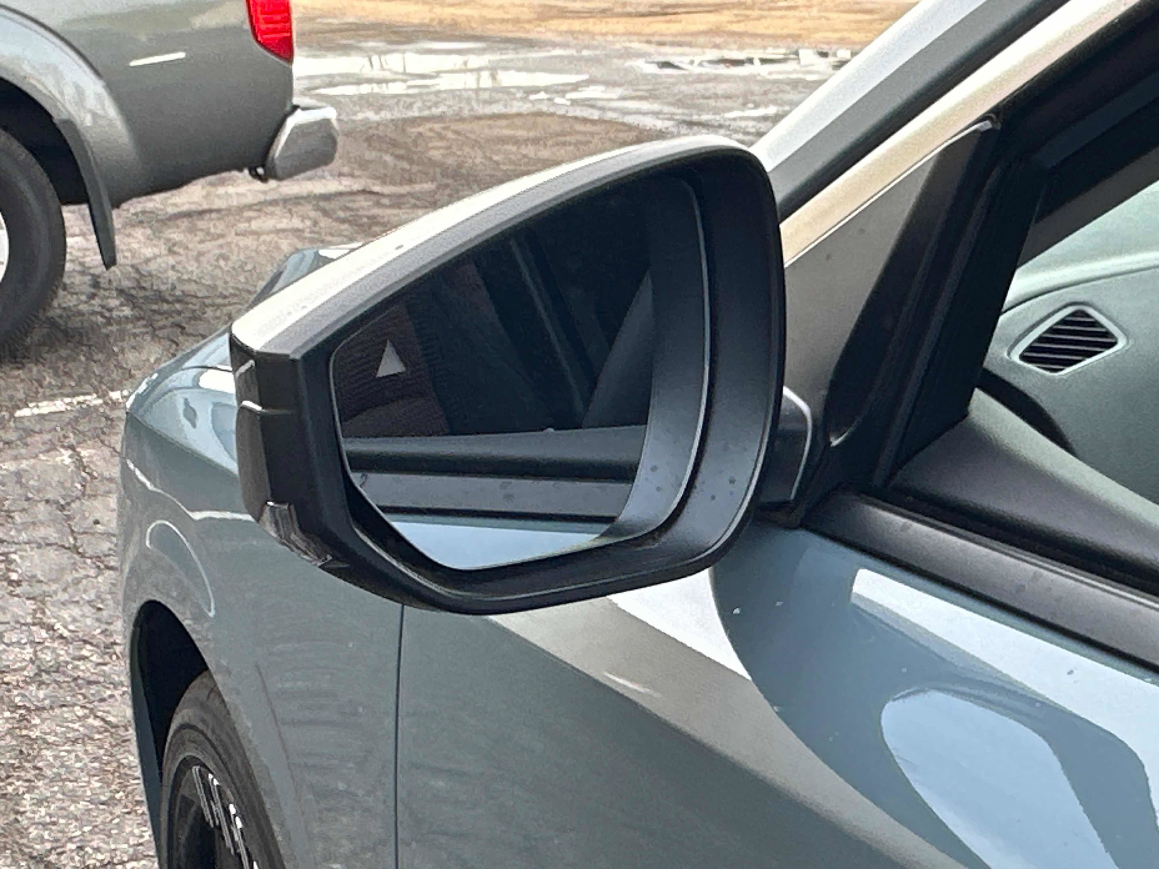 New 2026 Nissan Sentra SR w/ Floor Mat Package FWD image 11