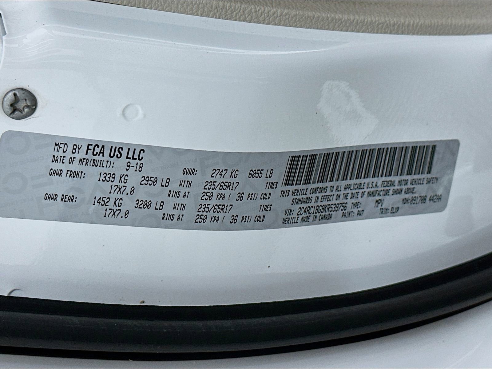 Used 2019 Chrysler Pacifica Touring-L image 32