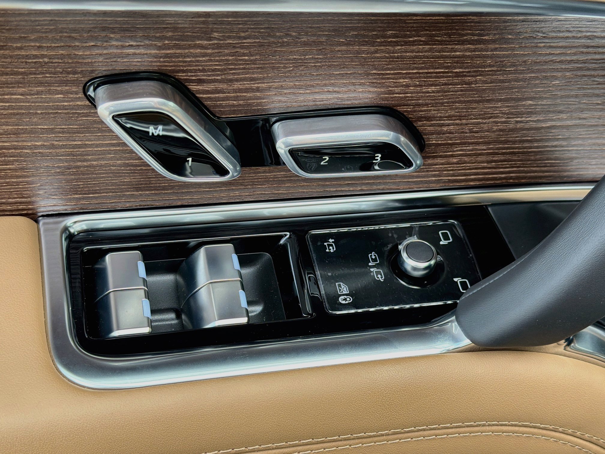 New 2026 Land Rover Range Rover SE AWD/4WD image 24
