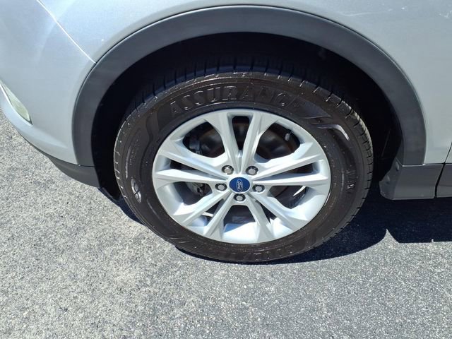 Used 2019 Ford Escape SE FWD image 4