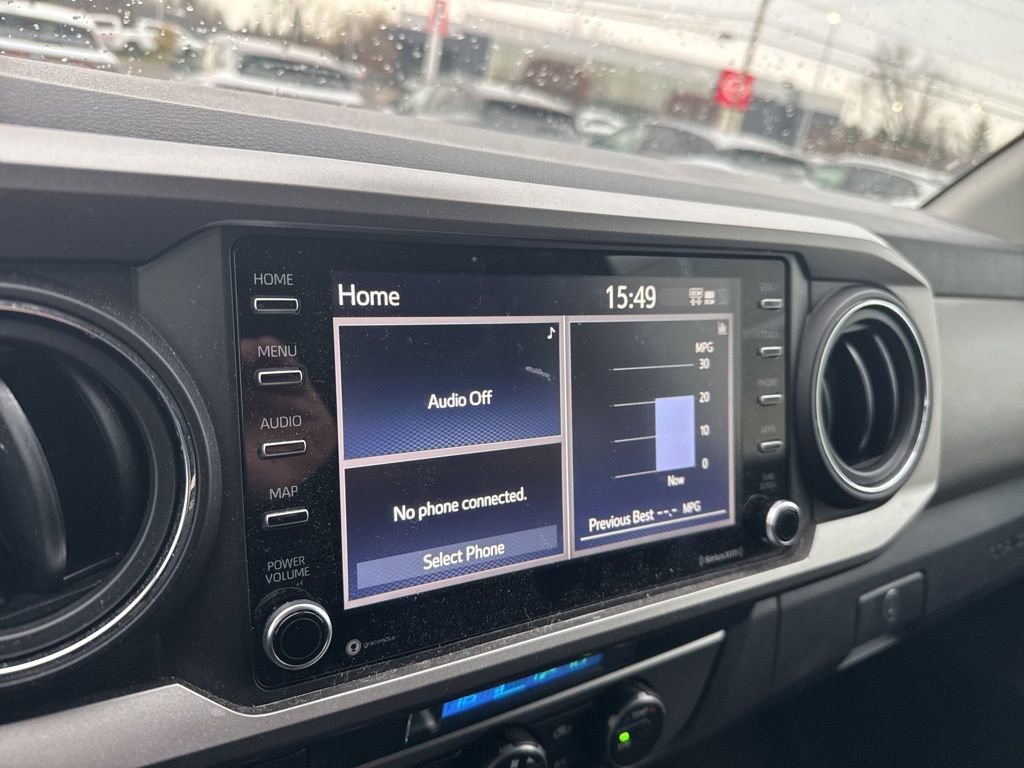 Used 2021 Toyota Tacoma SR5 w/ Technology Package image 17