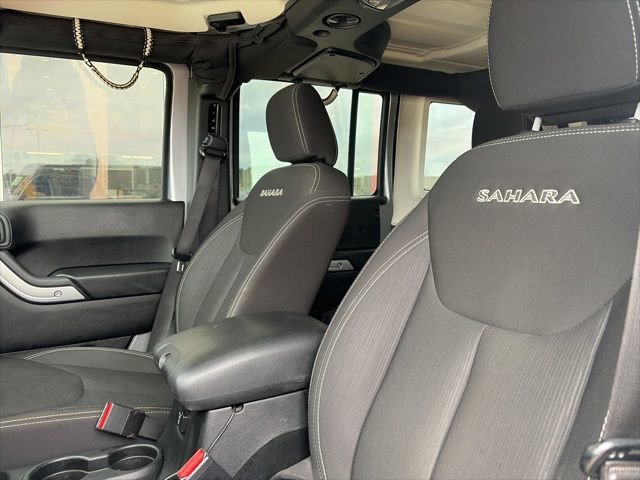Used 2018 Jeep Wrangler Unlimited Sahara w/ Connectivity Group image 9