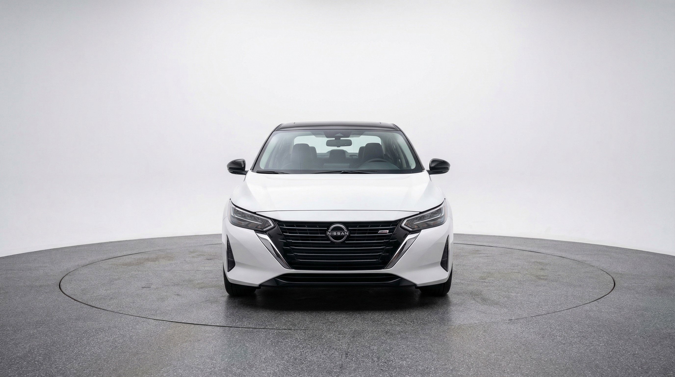 Used 2025 Nissan Sentra SV FWD image 2