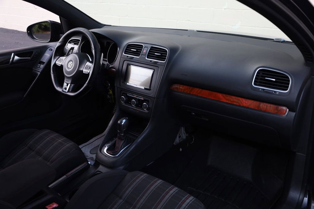 Used 2011 Volkswagen GTI Autobahn image 19