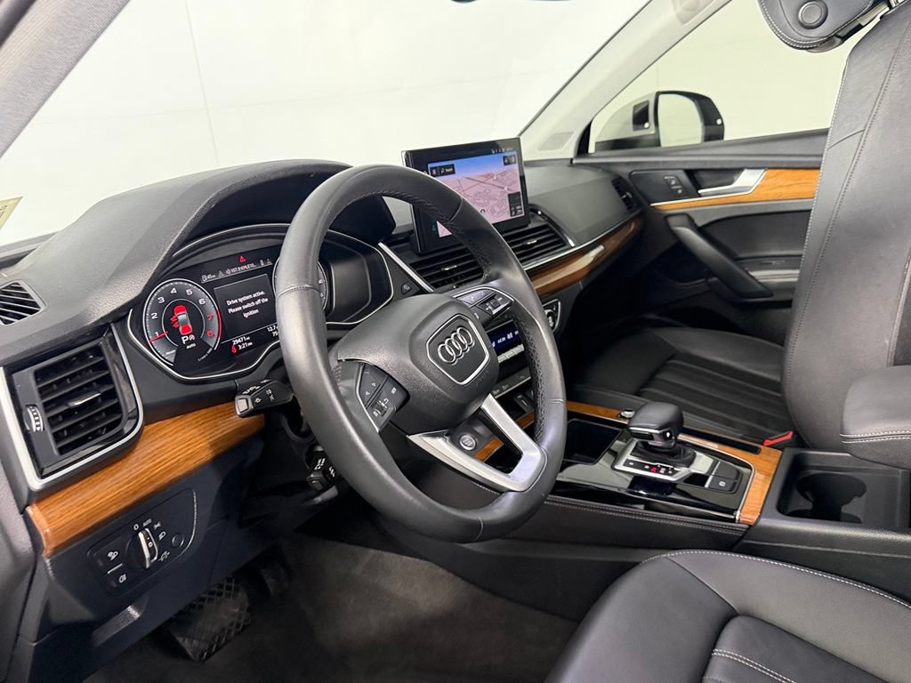 Used 2023 Audi Q5 2.0T Premium Plus w/ Premium Plus Package AWD/4WD image 23