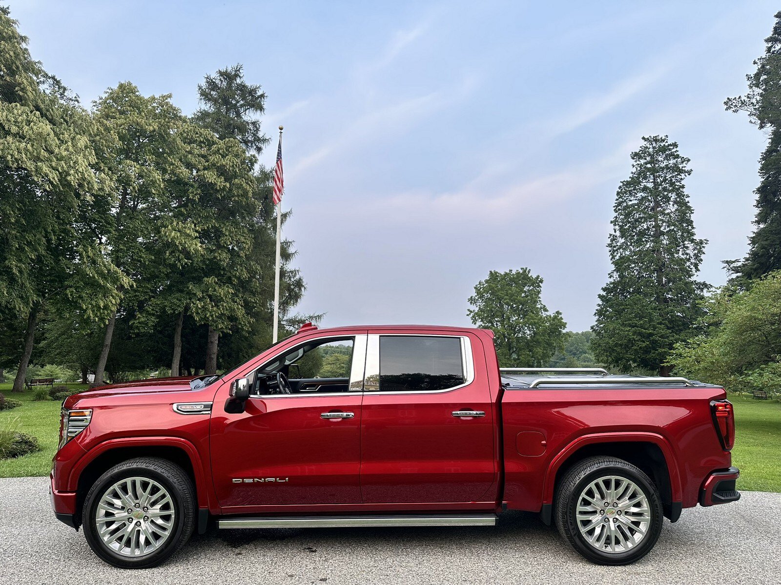 Used 2022 GMC Sierra 1500 Denali w/ Denali Reserve Package AWD/4WD image 6