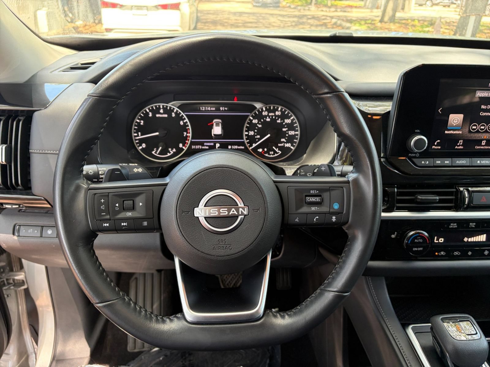 Used 2025 Nissan Pathfinder SV FWD image 29