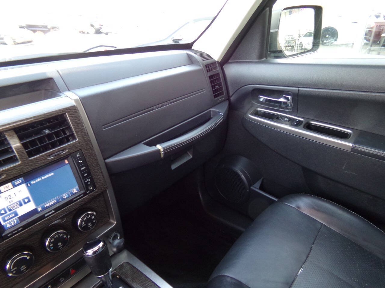 Used 2012 Jeep Liberty Limited Jet w/ Comfort/Convenience Group AWD/4WD image 35