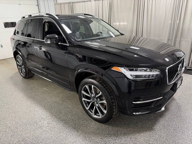 Used 2018 Volvo XC90 T5 Momentum w/ Convenience Package image 3