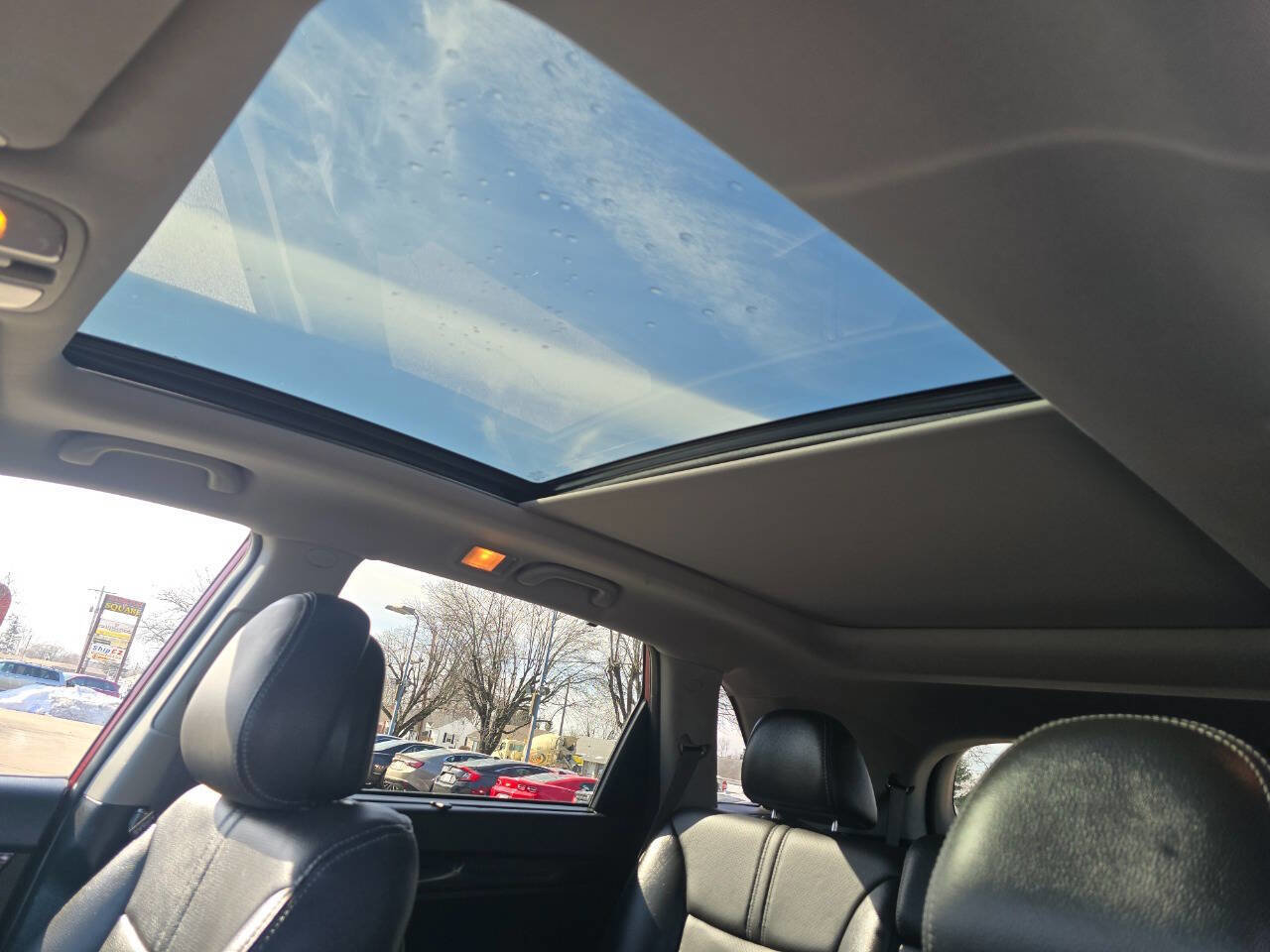 Used 2015 Kia Sorento SX image 11