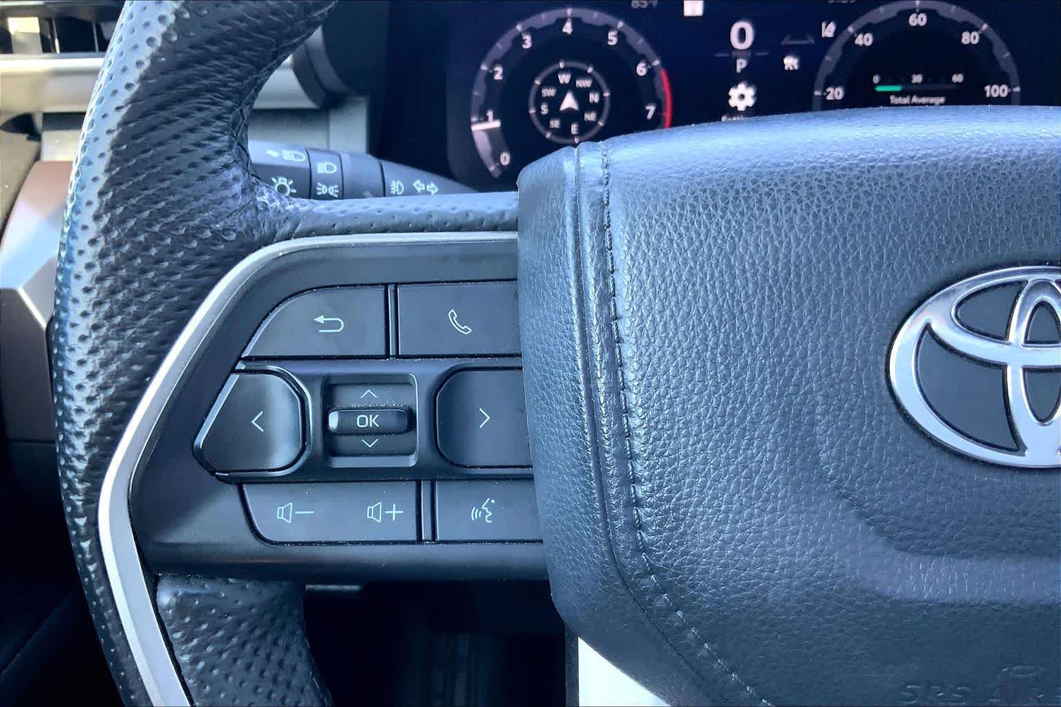 Used 2025 Toyota Tacoma TRD Off-Road w/ TRD Off Road Upgrade Package AWD/4WD image 24