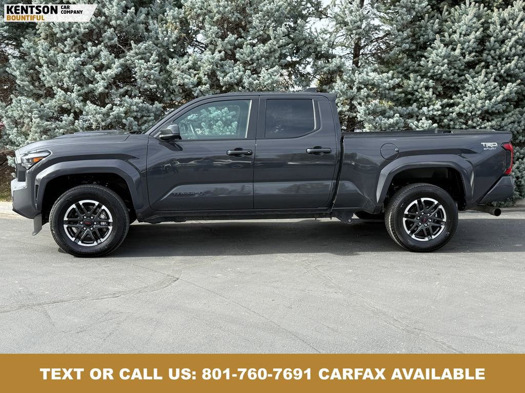 Used 2025 Toyota Tacoma 4x4 Double Cab image 4