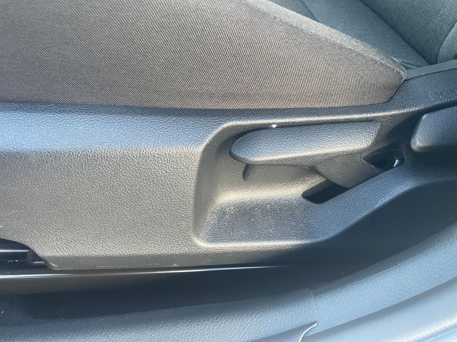 Used 2025 Toyota Camry LE image 23