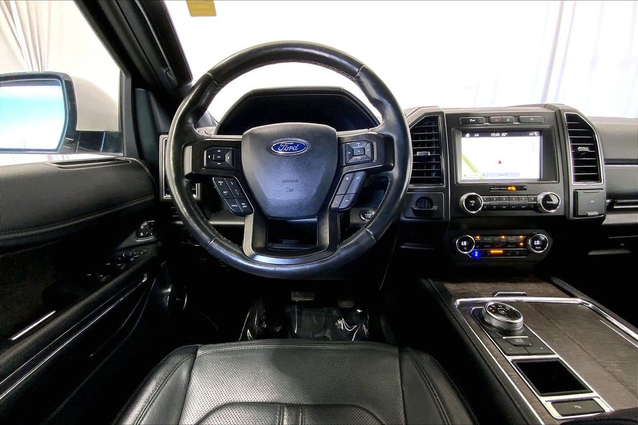 Used 2019 Ford Expedition Max Limited w/ Driver Assistance Package RWD image 4
