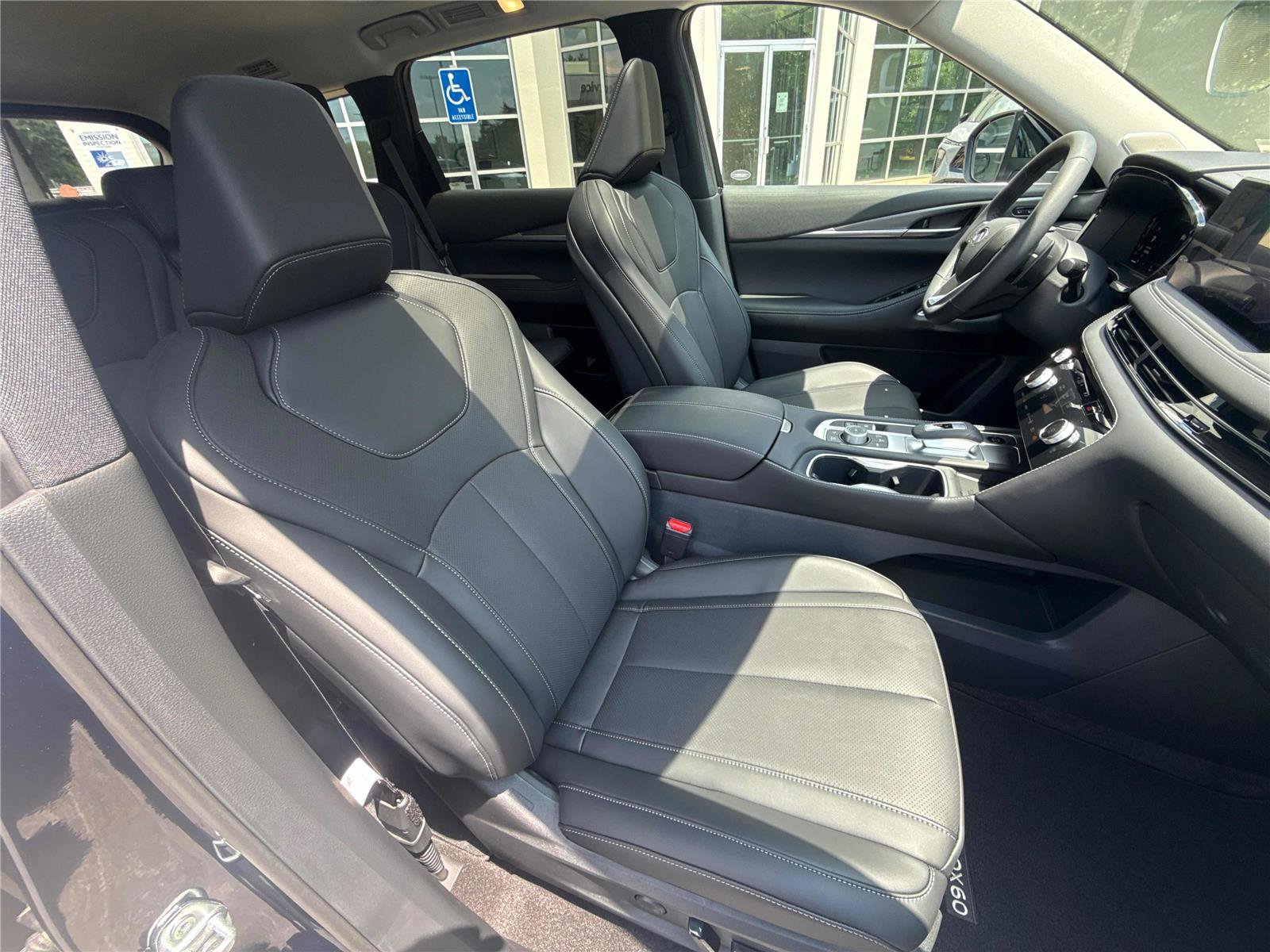 New 2027 INFINITI QX60 Luxe w/ Cargo Package FWD image 26