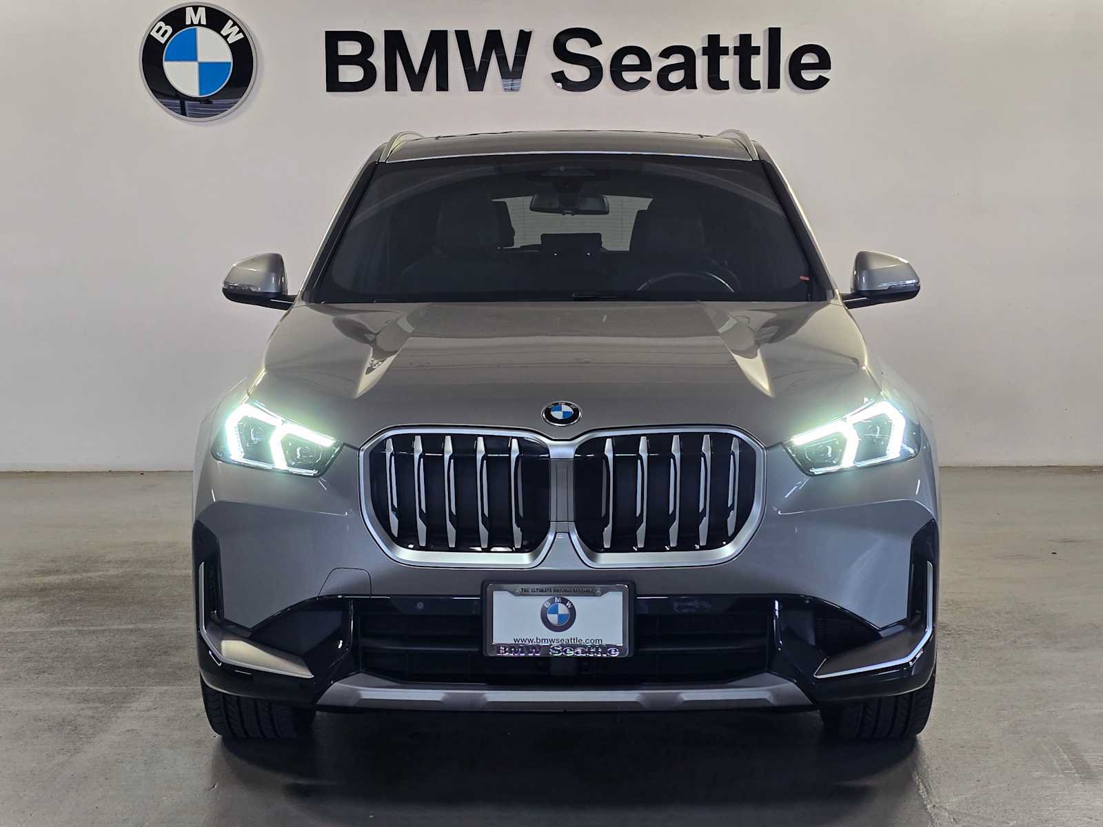 Used 2025 BMW X1 xDrive28i w/ Convenience Package AWD/4WD image 6