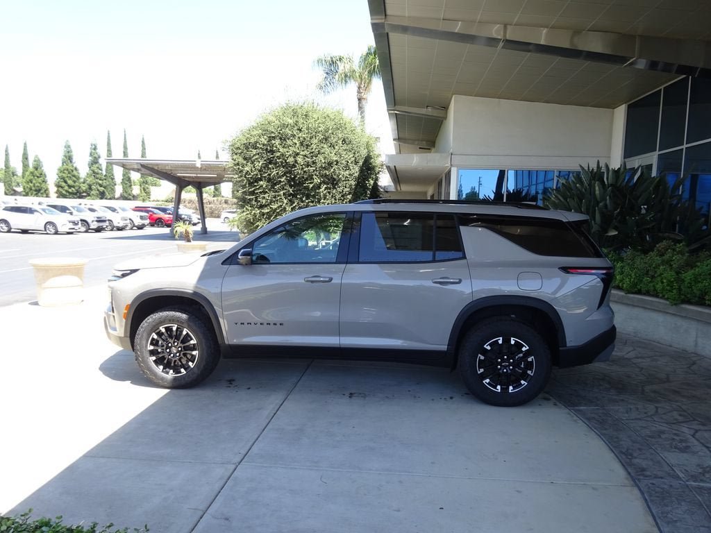 New 2026 Chevrolet Traverse Z71 w/ Enhanced Driving Package AWD/4WD image 4