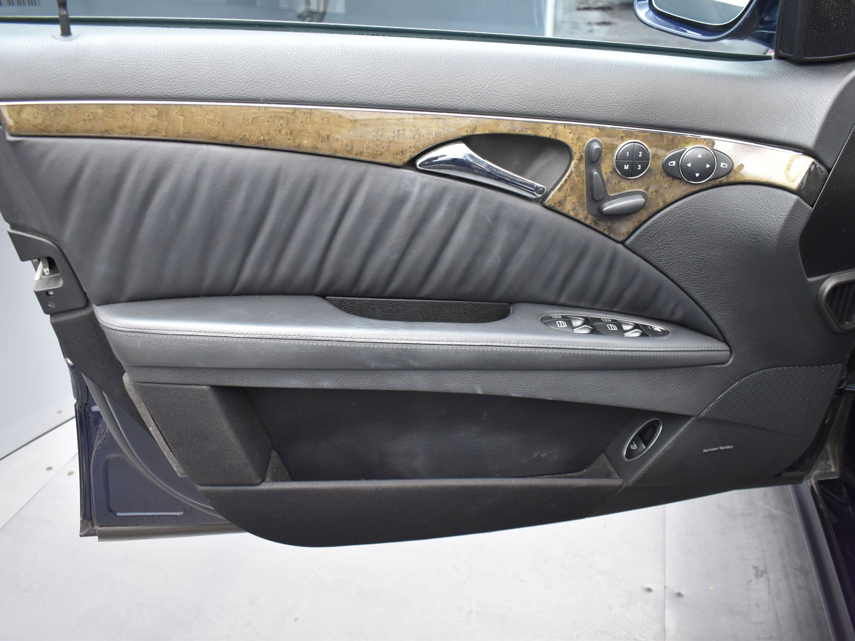 Used 2008 Mercedes-Benz E 63 AMG Sedan image 9