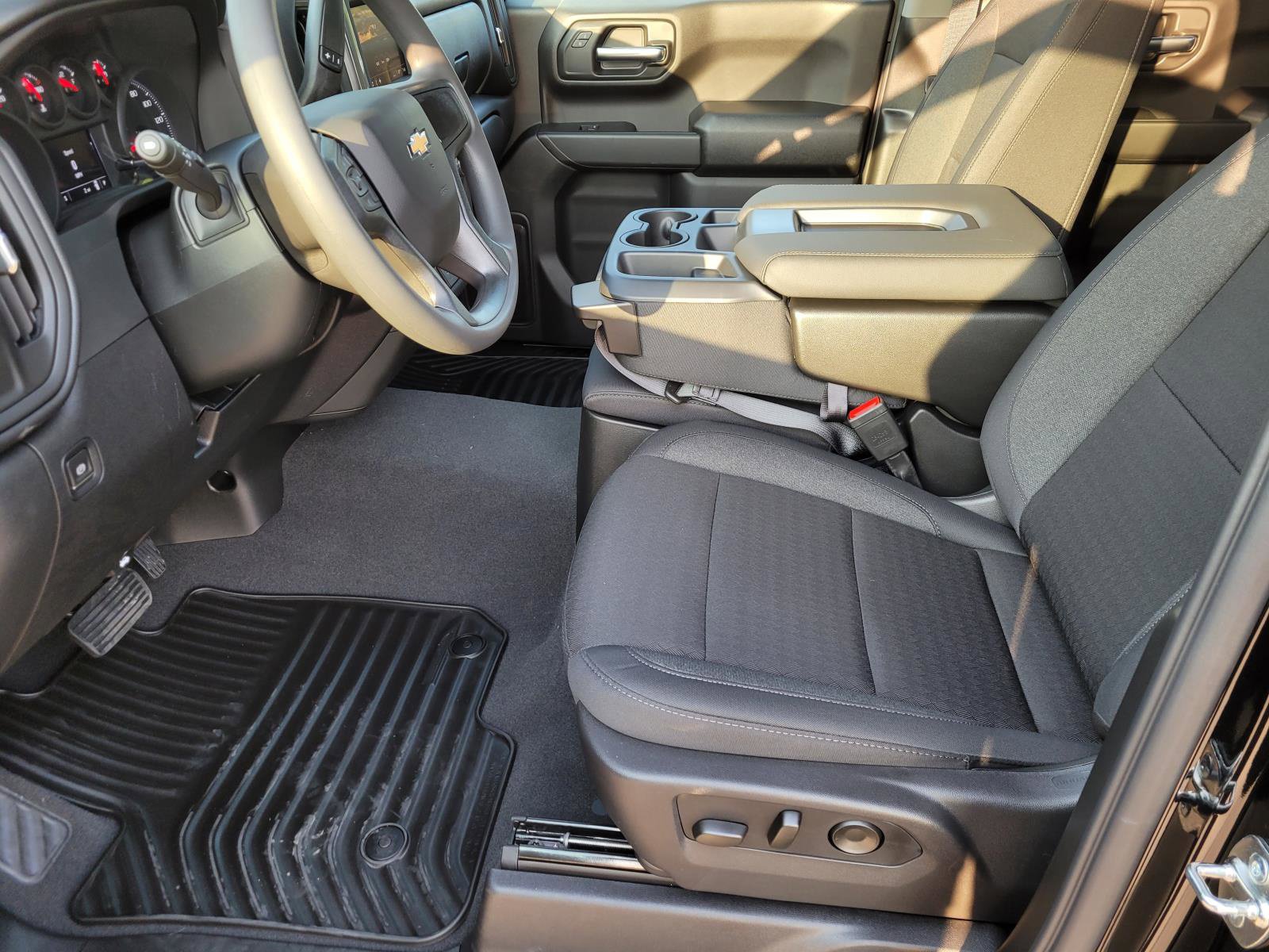 New 2026 Chevrolet Silverado 1500 Custom RWD image 14