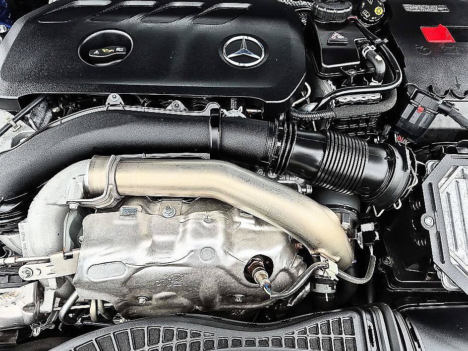 Used 2024 Mercedes-Benz GLB 250 4MATIC image 37