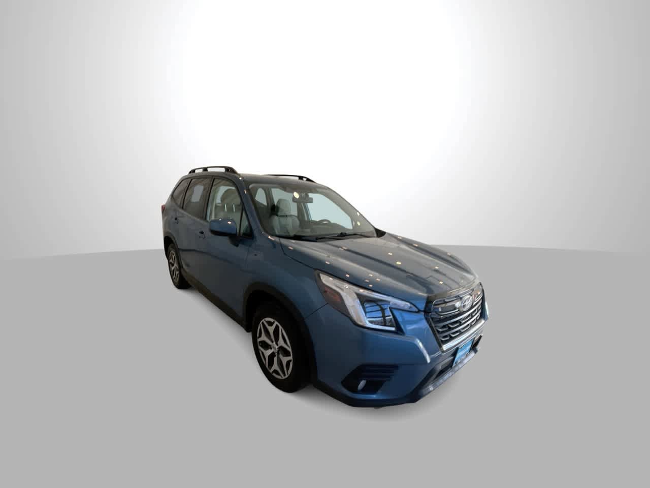 Used 2022 Subaru Forester Premium AWD/4WD image 2