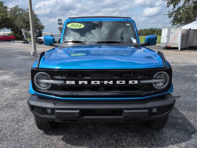Used 2024 Ford Bronco Outer Banks AWD/4WD image 3