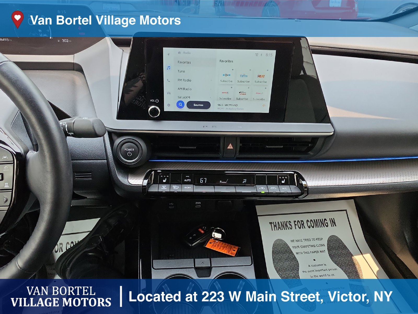 Used 2024 Toyota Prius XLE FWD image 18