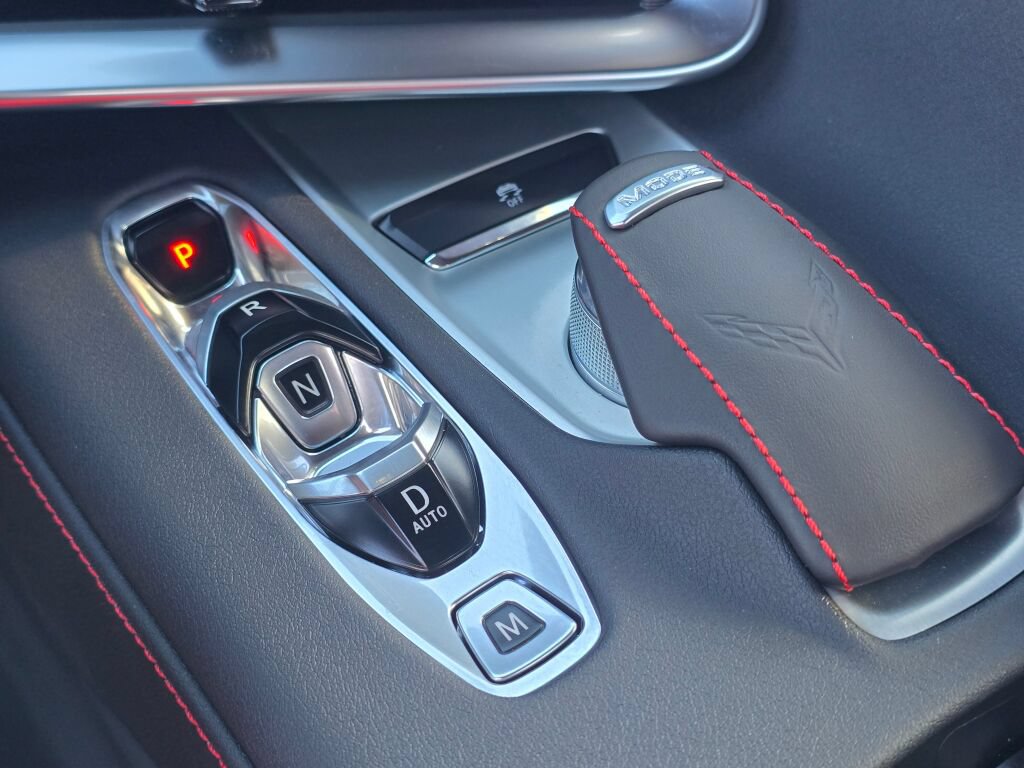 Used 2024 Chevrolet Corvette Z06 RWD image 15