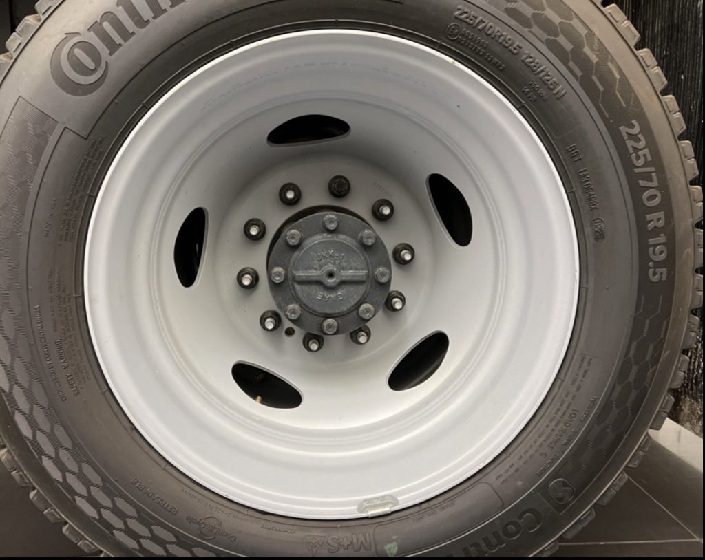 New 2025 Ford F550 4x4 Regular Cab Super Duty image 7