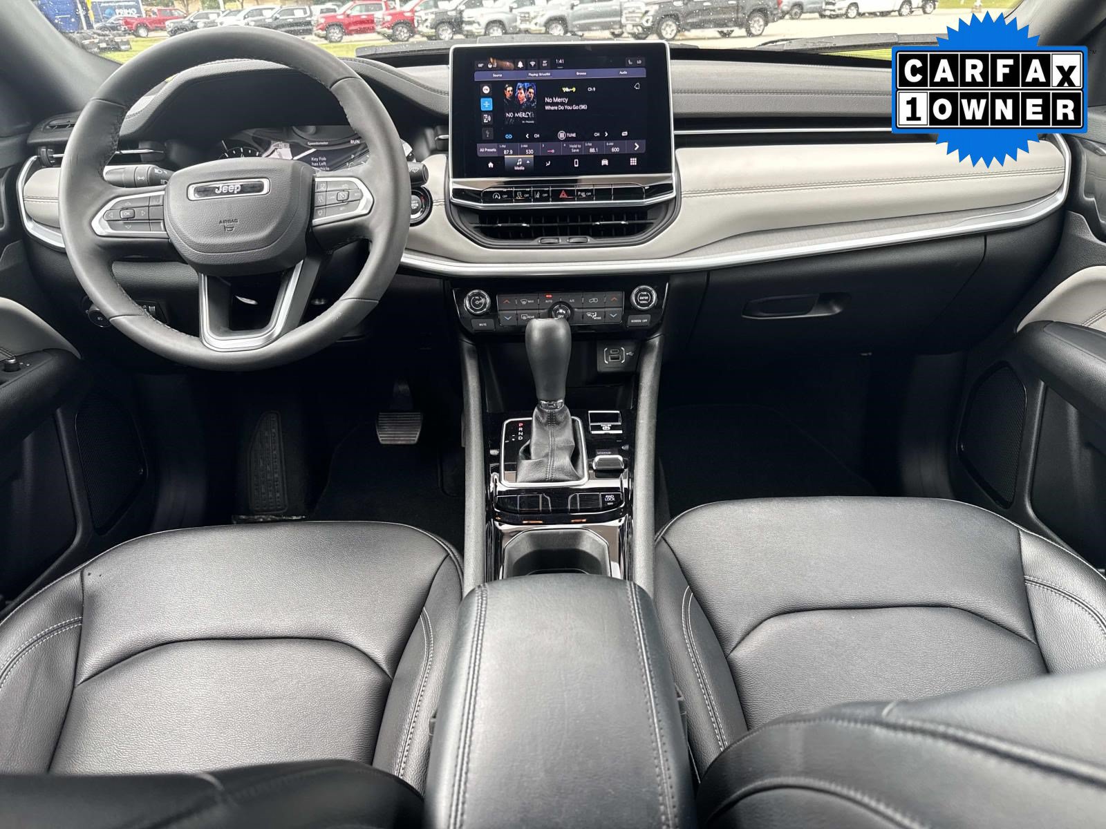 Used 2025 Jeep Compass Limited AWD/4WD image 17