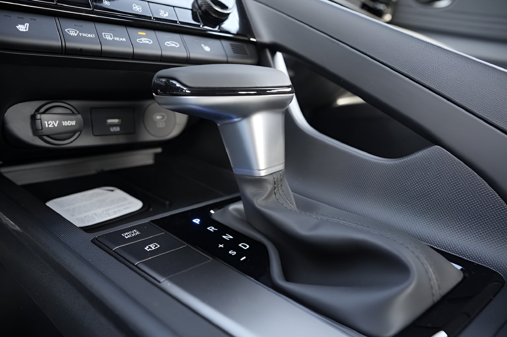 New 2026 Hyundai Elantra SEL Sport FWD image 28