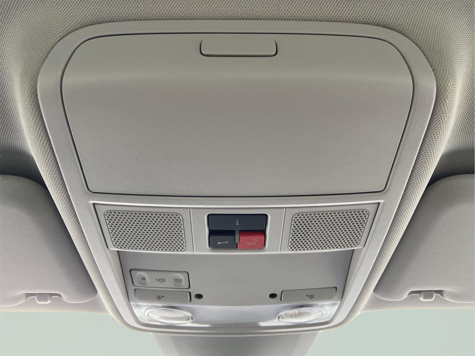 Used 2020 Volkswagen Passat 2.0T SE image 35