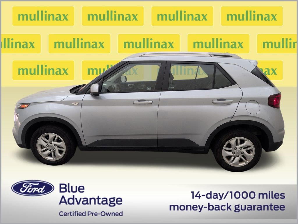 Used 2020 Hyundai Venue SEL FWD image 10